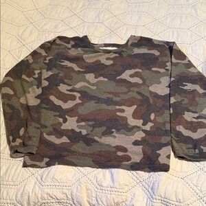 BKE Women's Camouflage Sweatshirt